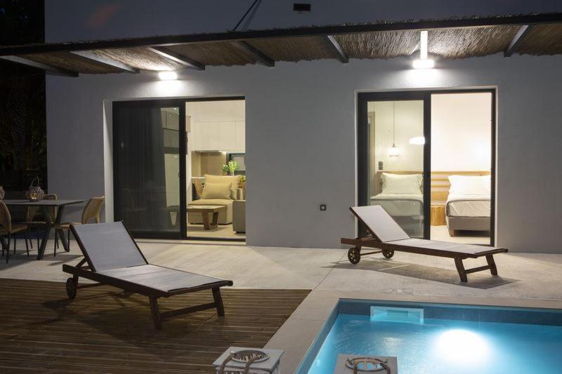 Seascape Villas Vassiliki - Beachfront Villas Exterior foto
