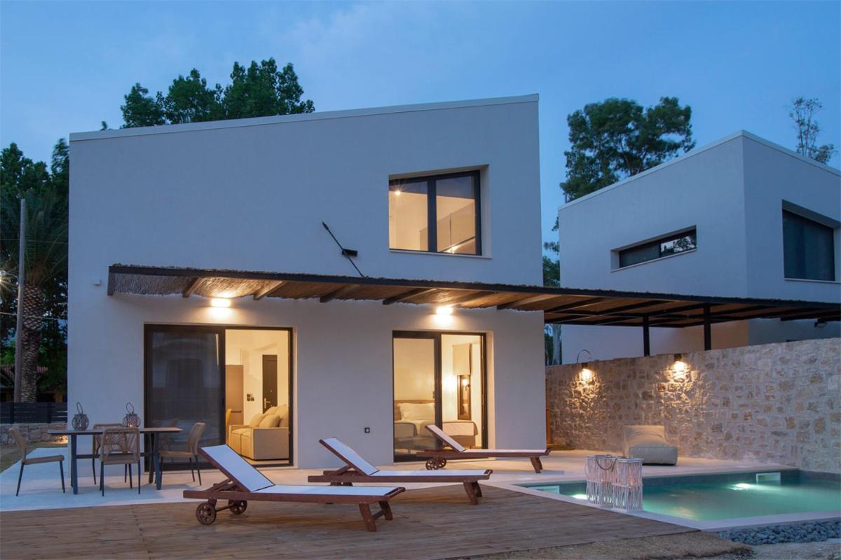 Seascape Villas Vassiliki - Beachfront Villas Exterior foto